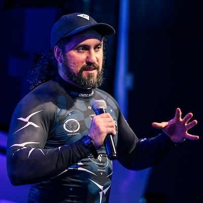 AMIR TAAKI